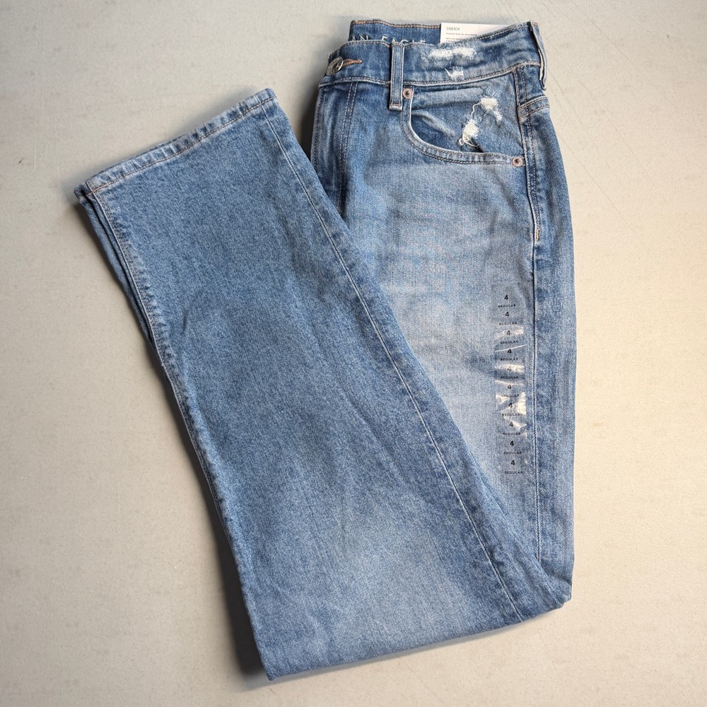 American Eagle 90’s Boyfriend Jeans